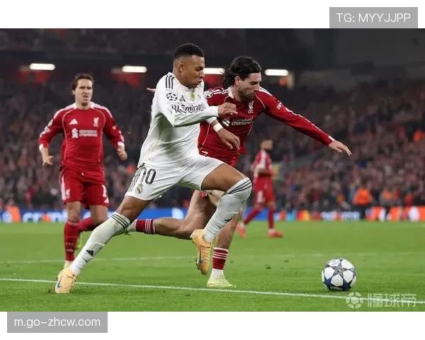 英超位置模糊化趋势兴起 索博斯洛伊客串右后卫多功能要求