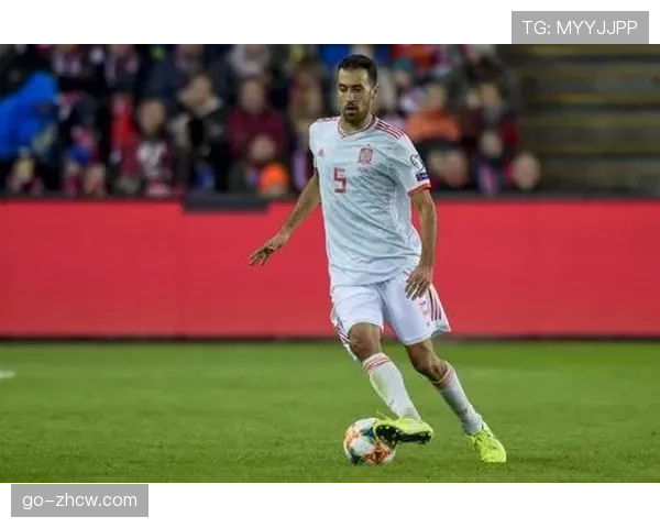 赫罗纳中场阿特罗踝关节扭伤长期缺阵，中场控制力减弱